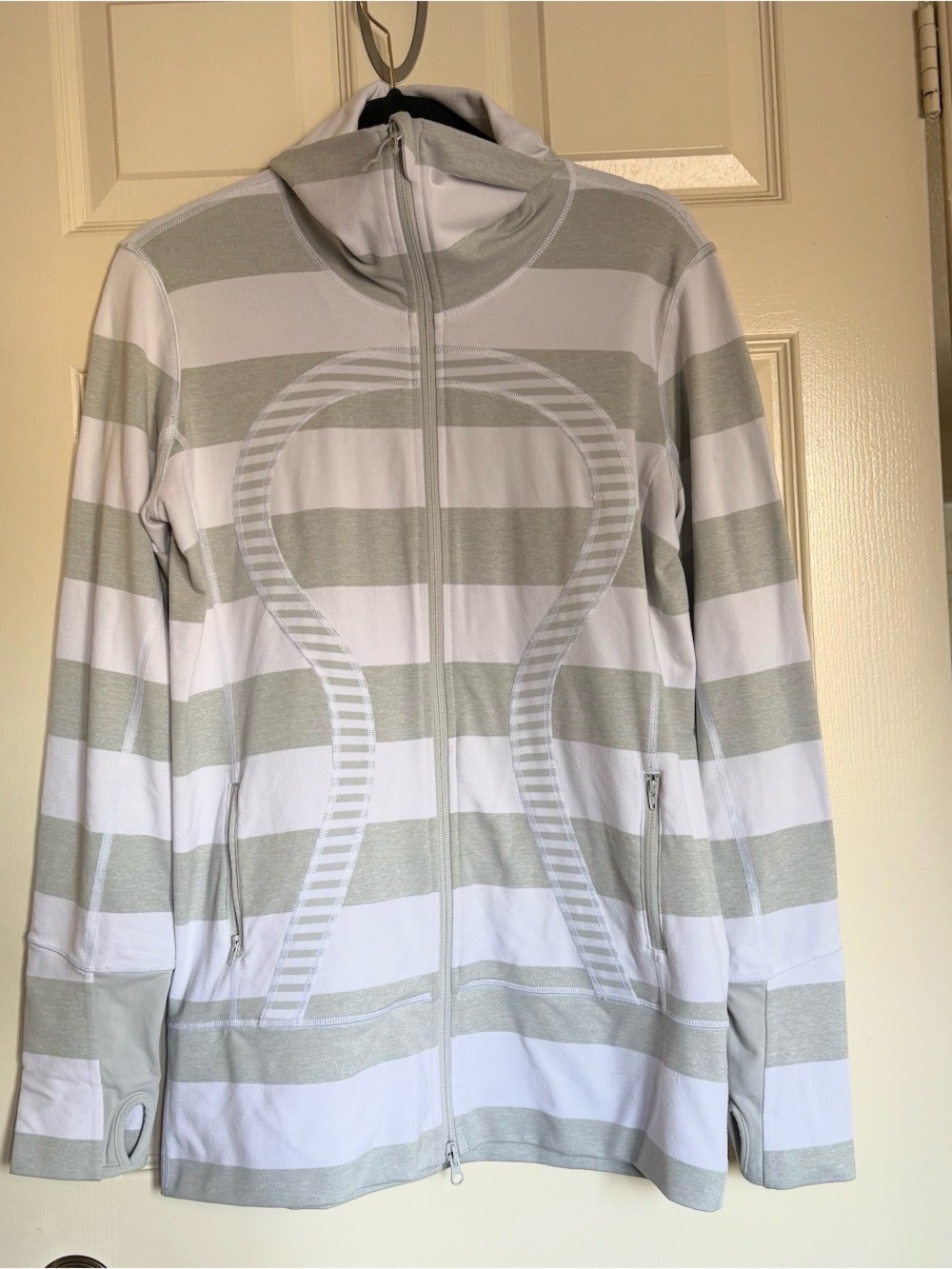 Lululemon White and Light Gray Striped Full-Zip Hoodie | Sz 10